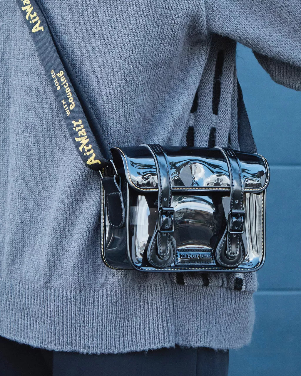 DR MARTENS 7 Inch Clear PU Satchel