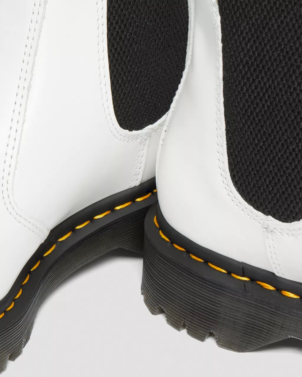 DR MARTENS 2976 Bex Smooth Leather Chelsea Boots