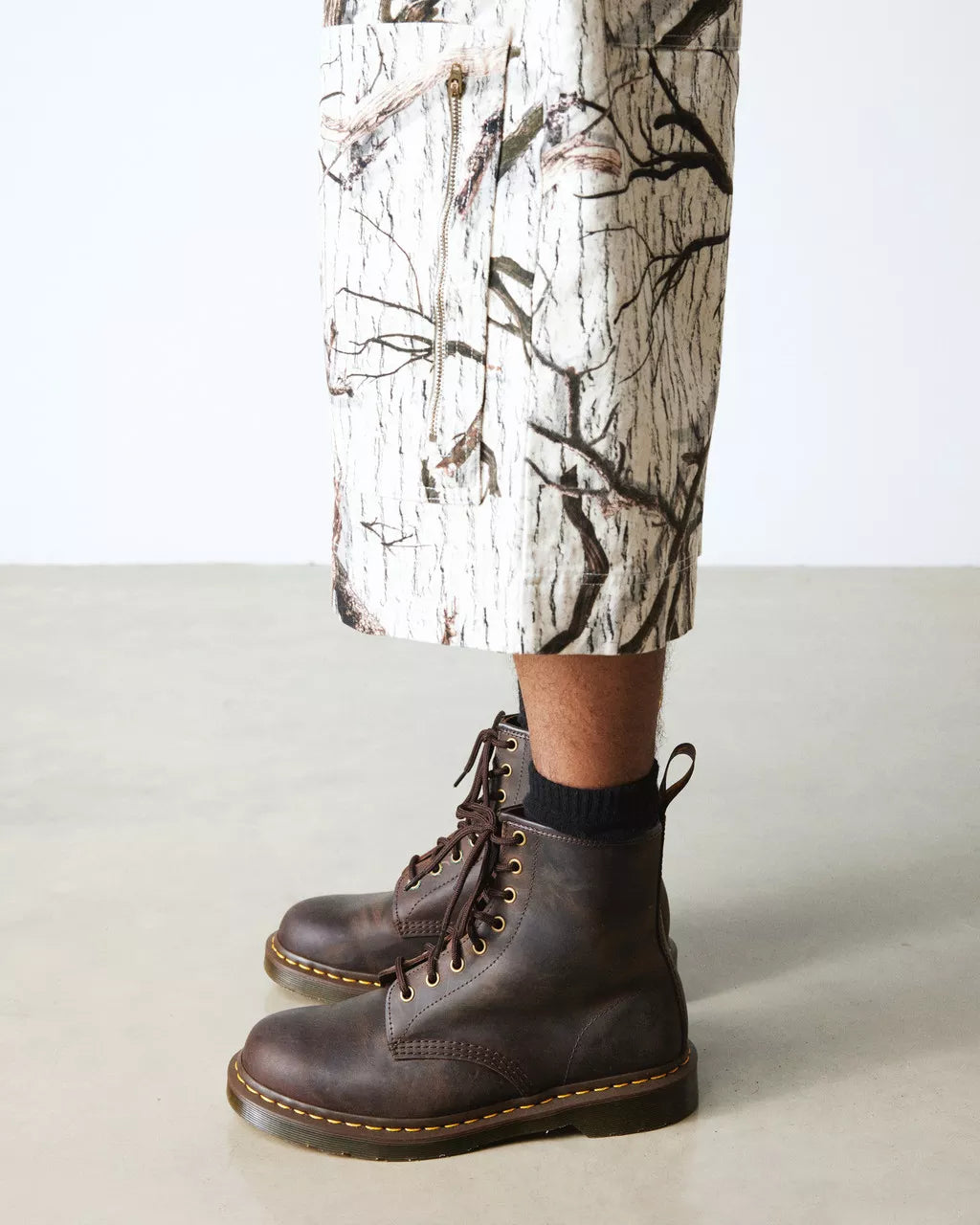 1460 Crazy Horse Leather Lace Up Boots