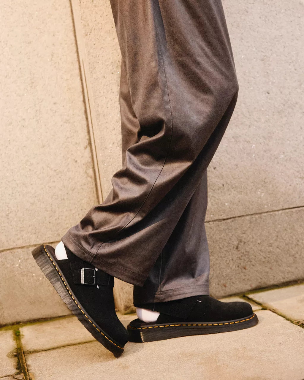 Jorge II Suede Mules