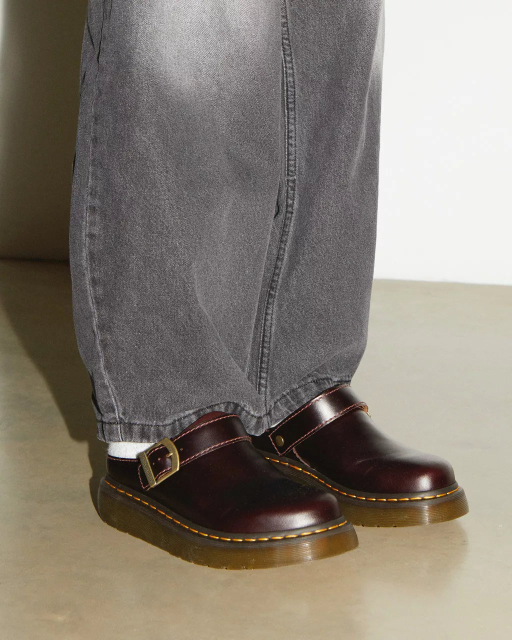 Laketen Leather Platform Mules
