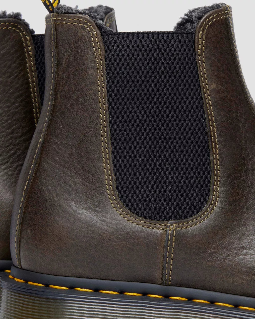 2976 Faux Fur Lined Grizzly Leather Chelsea Boots