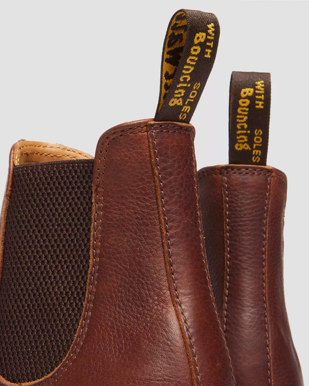 2976 Ambassador Soft Leather Chelsea Boots