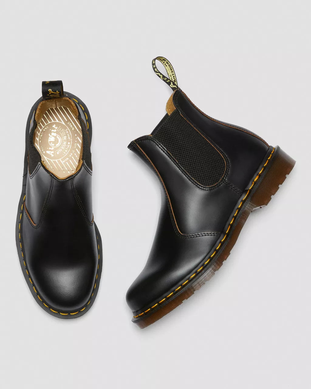 2976 Vintage Made in England Chelsea Boots