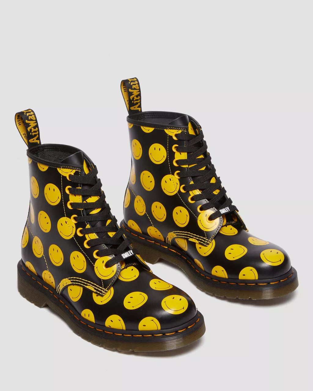 DR MARTENS 1460 SMILEY&reg;&nbsp;SMOOTH LEATHER BOOTS