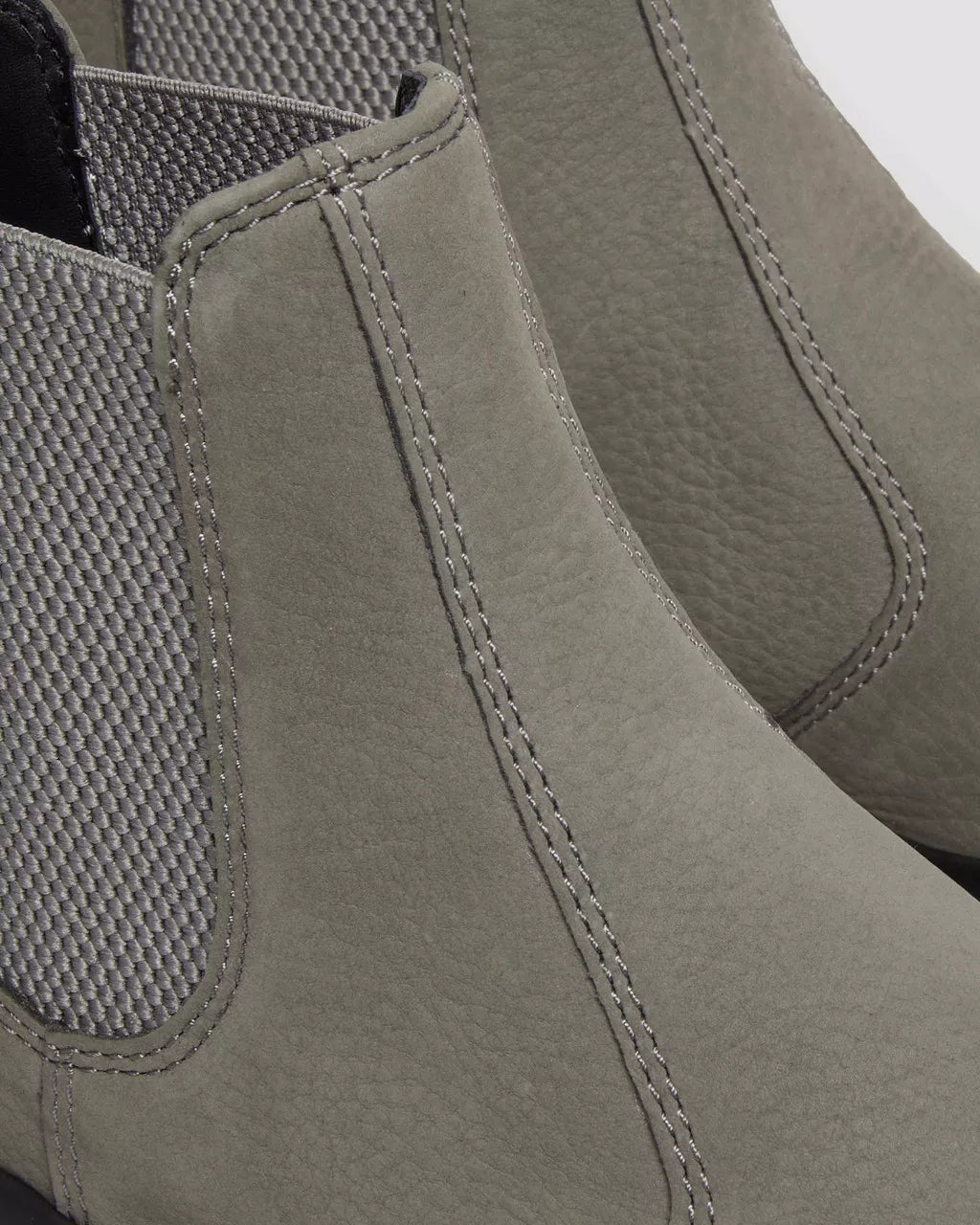 DR MARTENS 2976 Milled Nubuck Chelsea Boots