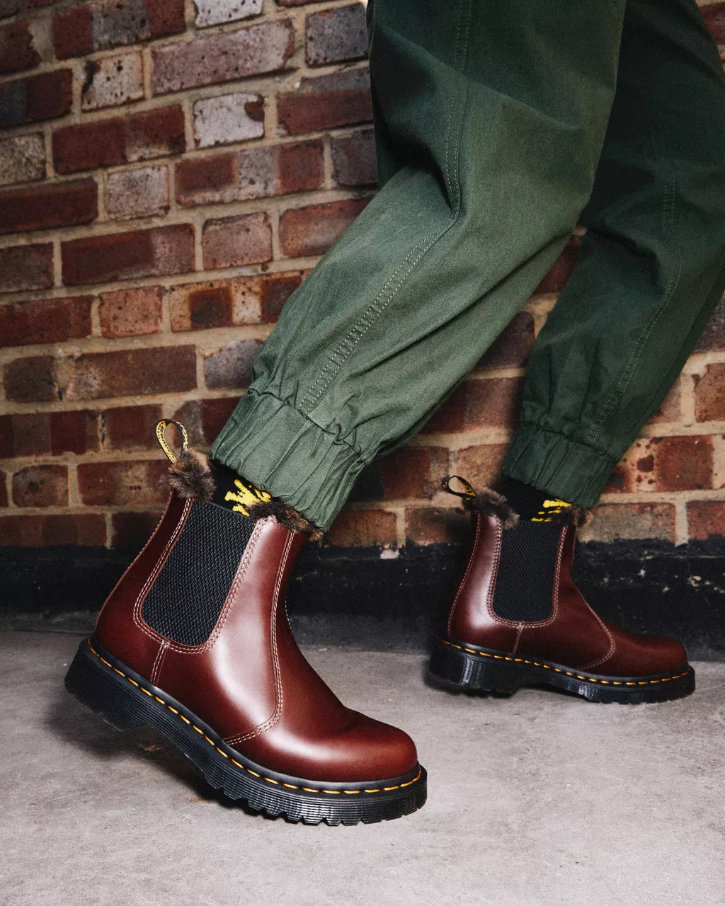 2976 Leonore Abruzzo Faux Fur Lined Chelsea Boots