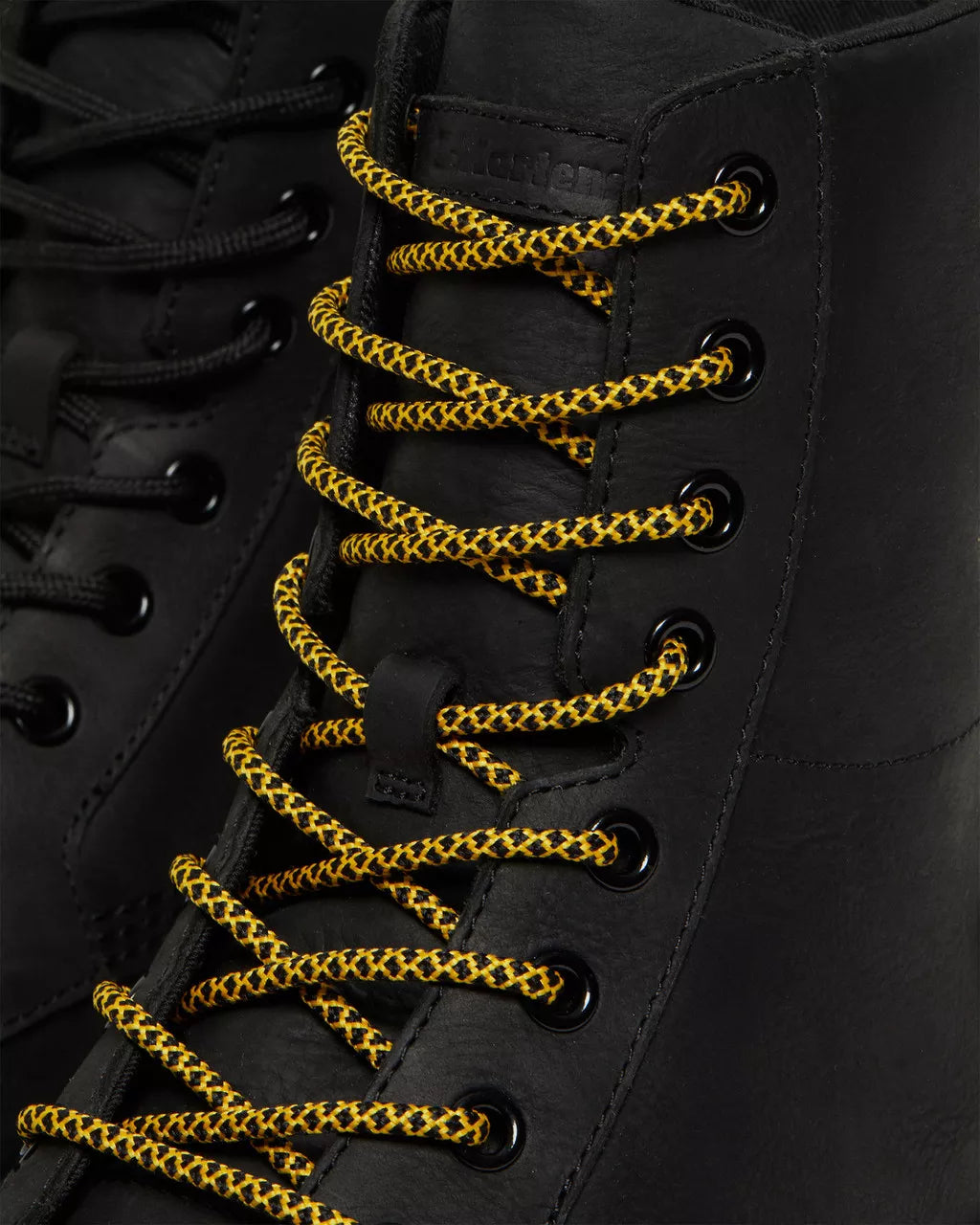 DR MARTENS COMBS LEATHER