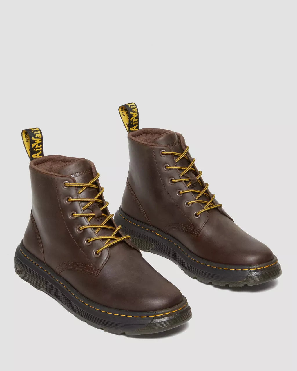 Crewson Crazy Horse Leather Chukka Boots