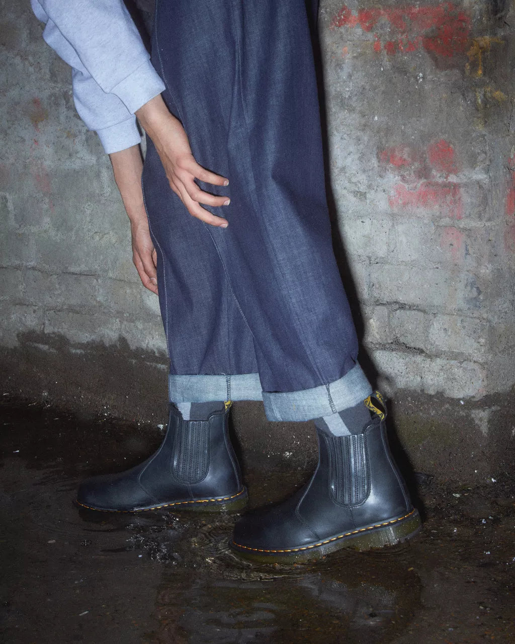 2976 DM's Wintergrip Leather Chelsea Boots
