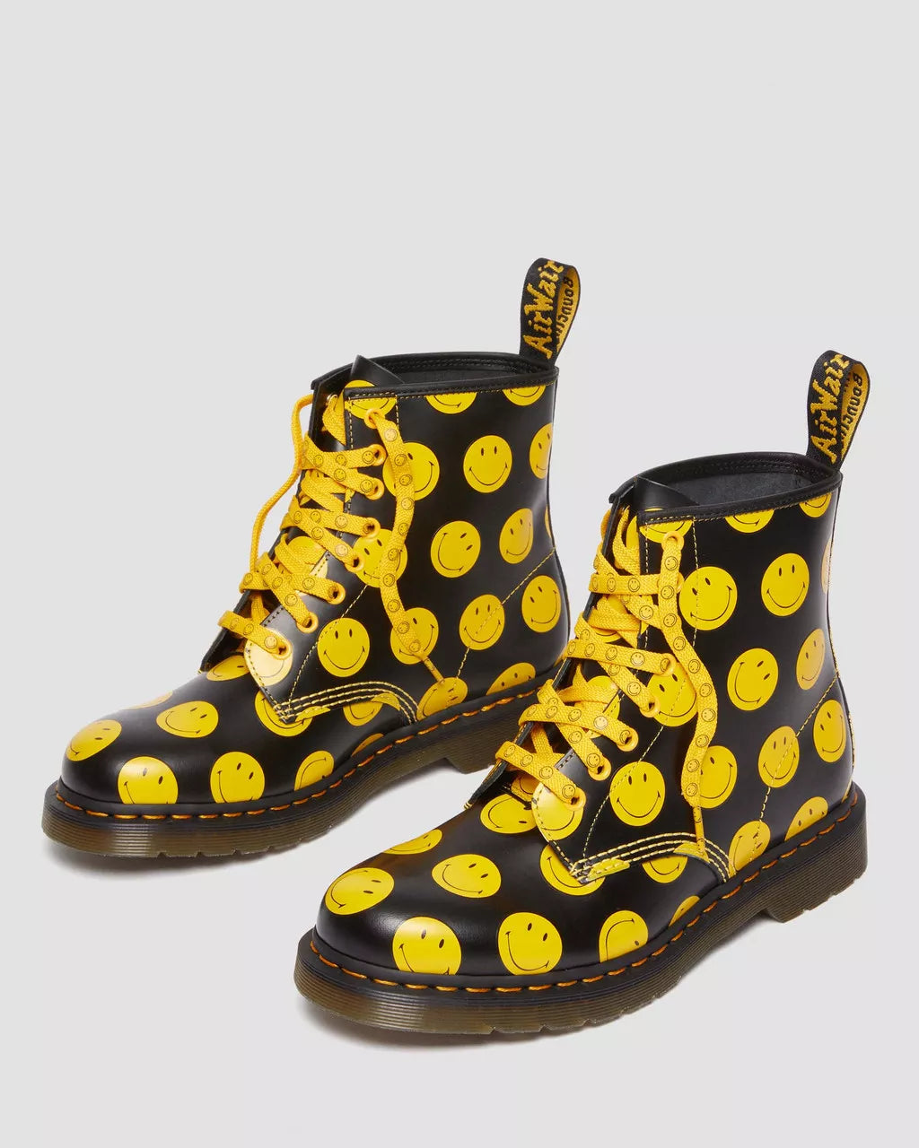 DR MARTENS 1460 SMILEY&reg;&nbsp;SMOOTH LEATHER BOOTS
