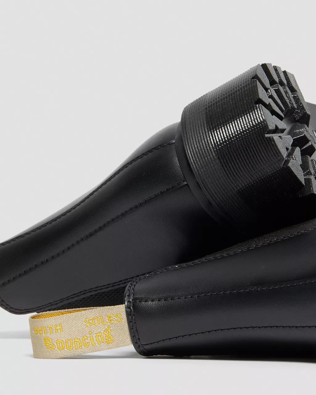 2976 Felix Vegan Platform Chelsea Boots