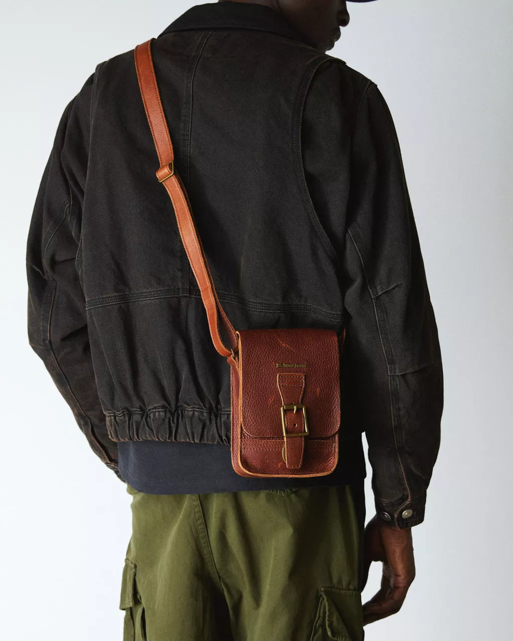 DR MARTENS Ambassador Leather Reporter Bag