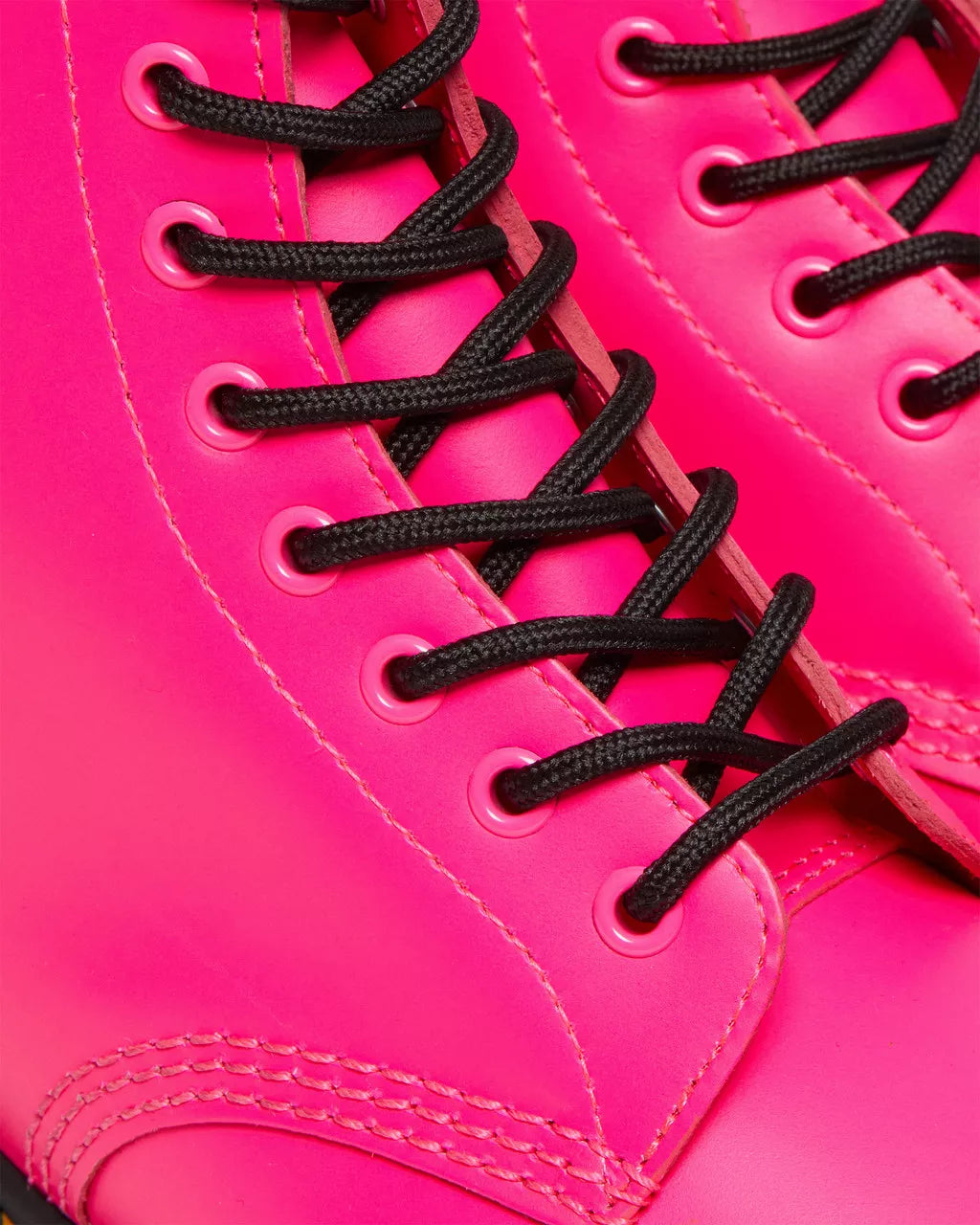 DR MARTENS 1460 Smooth Leather Lace Up Boots